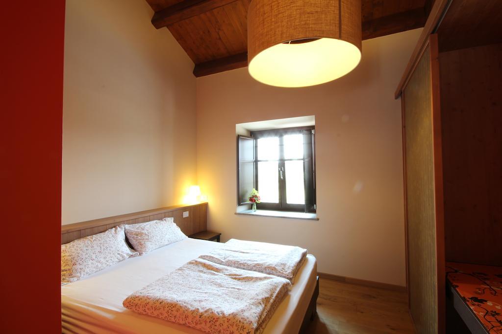 Agriturismo Tetto Garrone Cuneo Habitación foto