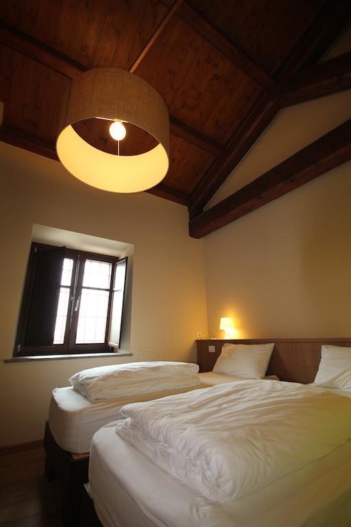 Agriturismo Tetto Garrone Cuneo Habitación foto